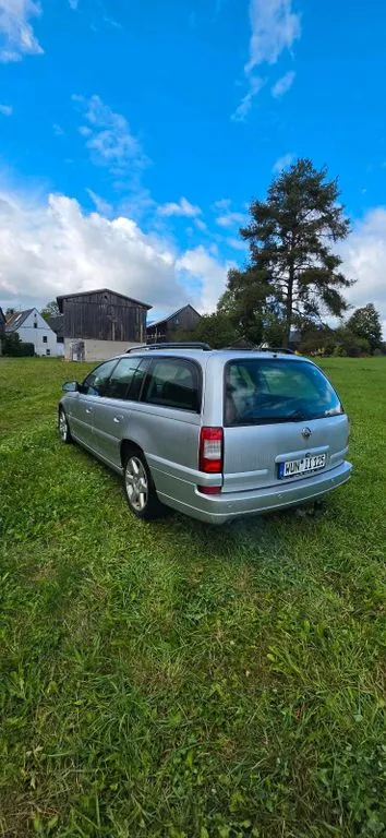 Opel Omega