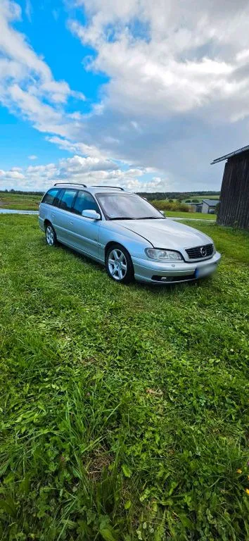 Opel Omega