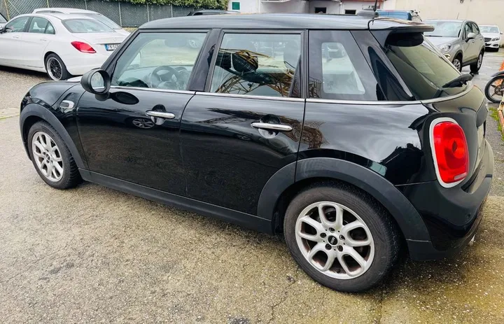 MINI Cooper D