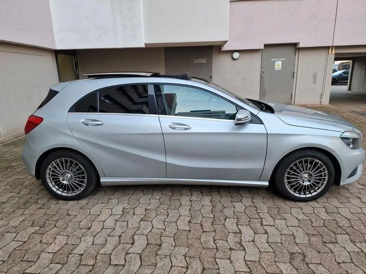 Mercedes-Benz A 180