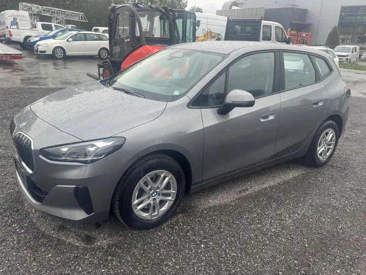 BMW 218