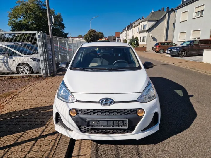 Hyundai i10