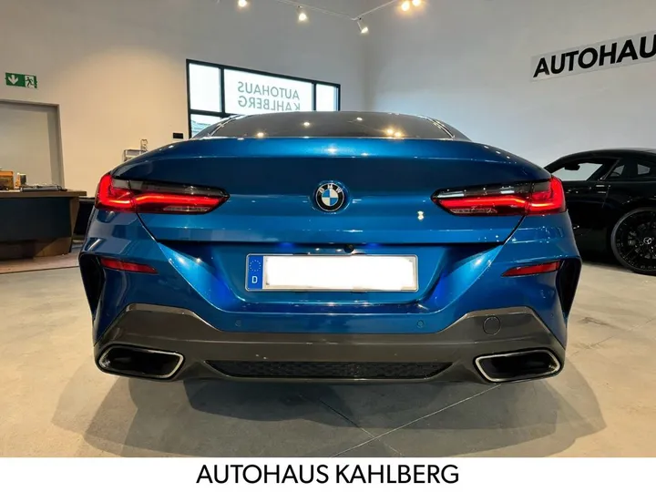 BMW 840