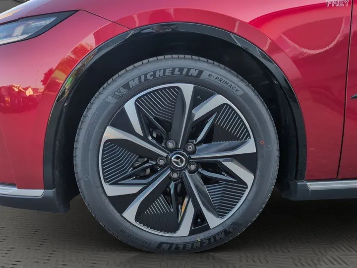 Mazda 6e