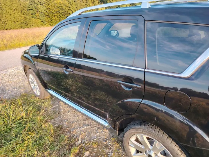 Peugeot 4007