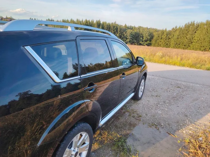 Peugeot 4007