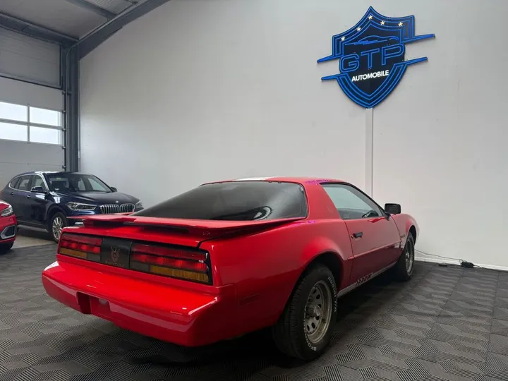 Pontiac Firebird