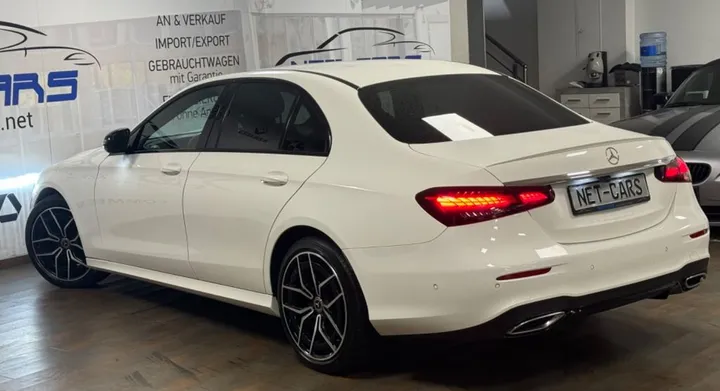 Mercedes-Benz E 200