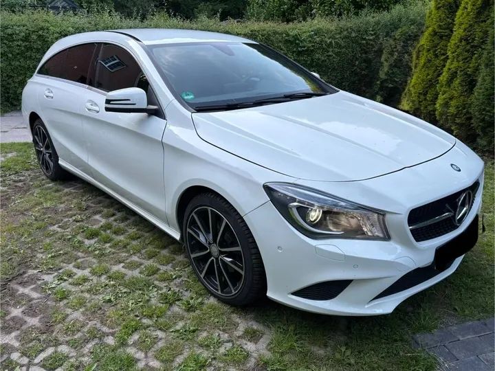 Mercedes-Benz CLA 180