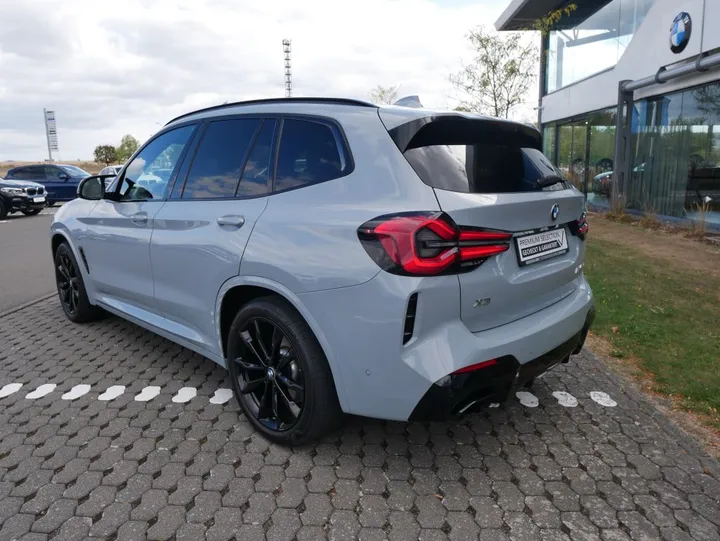 BMW X3 M40