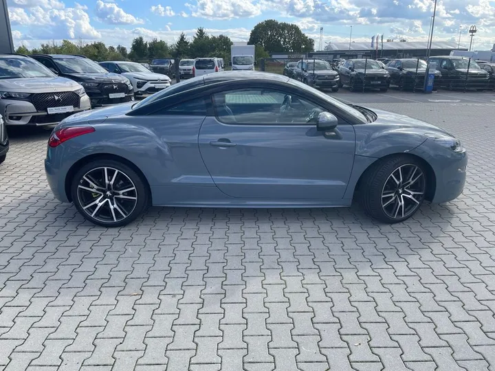 Peugeot RCZ