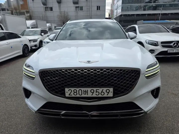 Genesis GV70