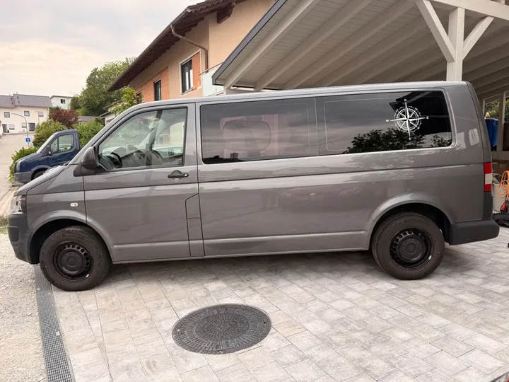 Volkswagen T5 Kombi