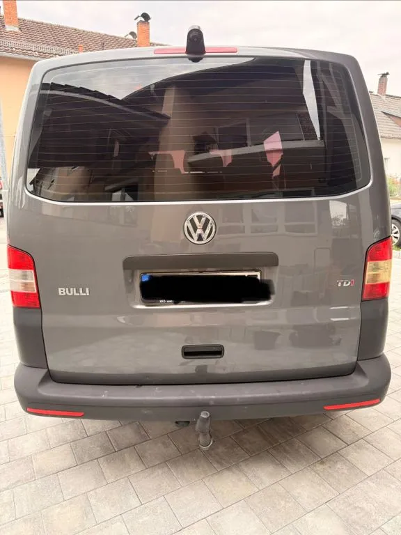 Volkswagen T5 Kombi