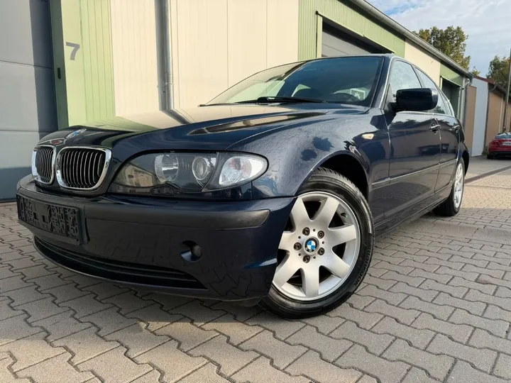 BMW 320