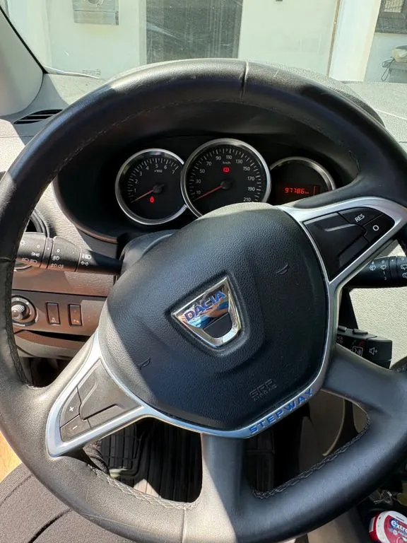 Dacia Lodgy