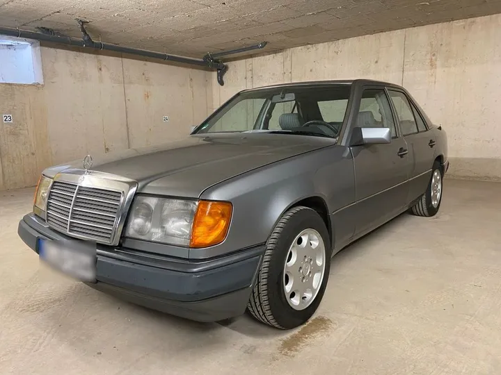 Mercedes-Benz 200