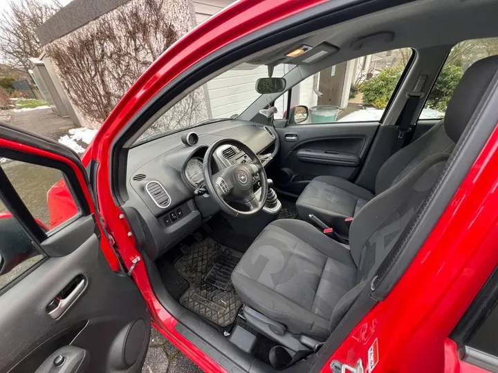 Opel Agila
