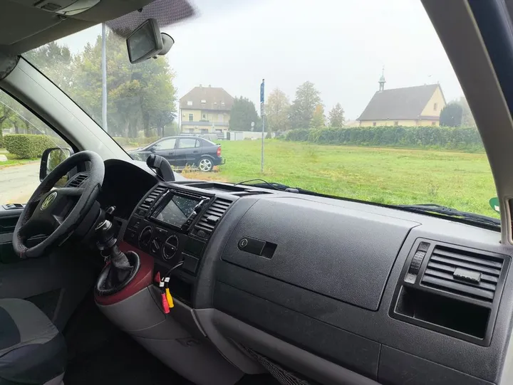 Volkswagen T5 Transporter