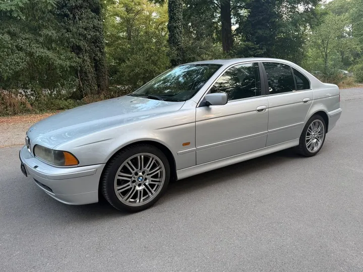 BMW 520