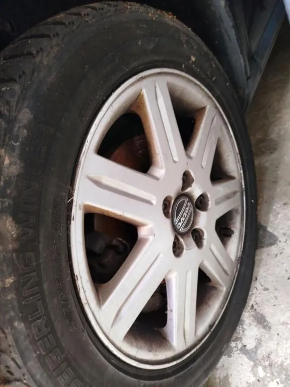 Volvo V50