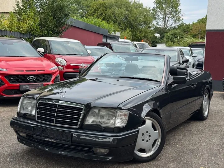 Mercedes-Benz E 320