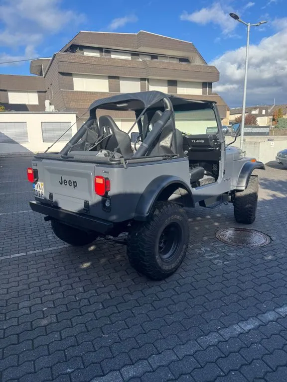 Jeep CJ