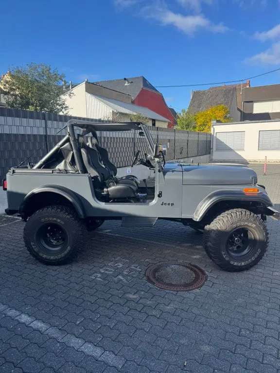 Jeep CJ
