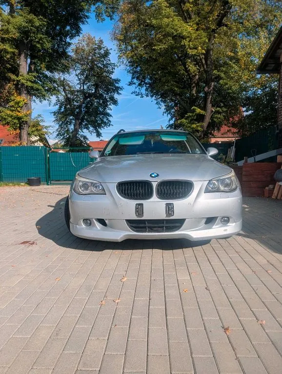 BMW 525