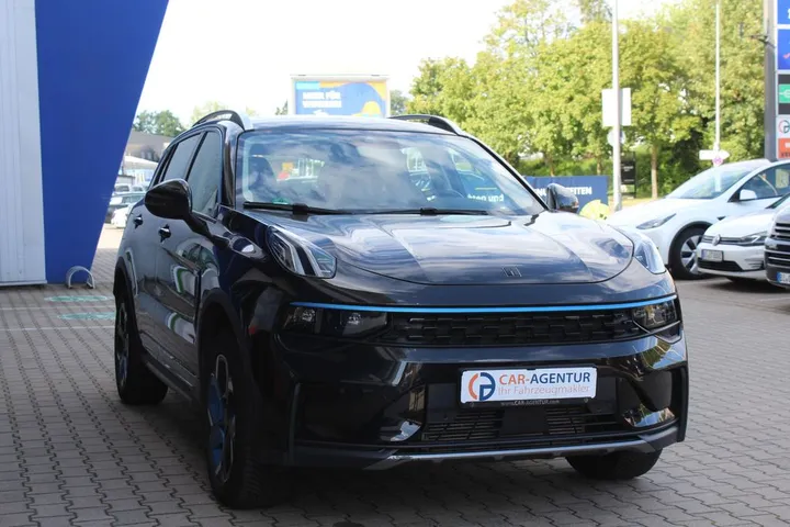 Lynk&Co 01