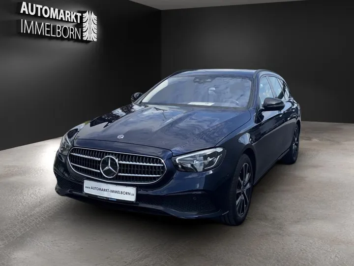 Mercedes-Benz E 220