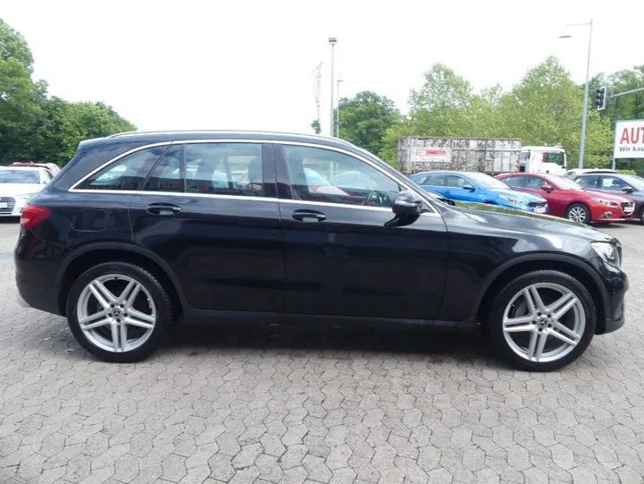 Mercedes-Benz GLC 220