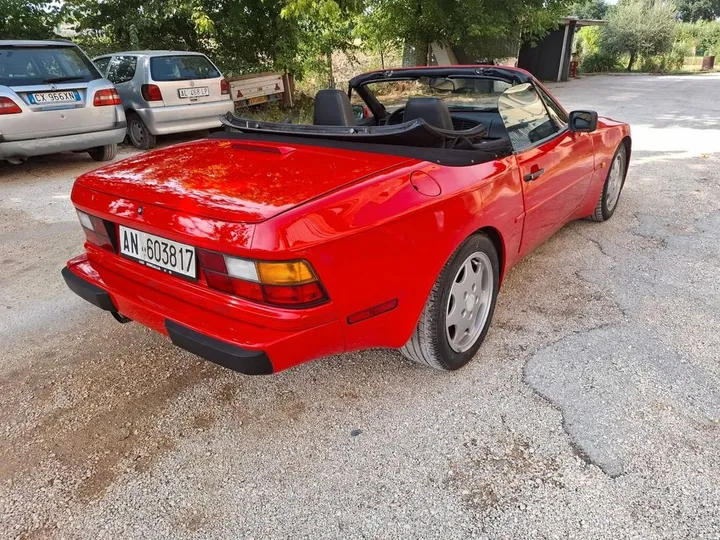 Porsche 924