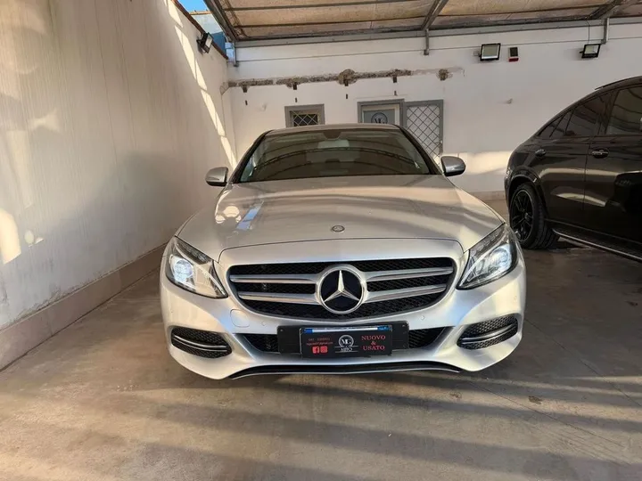 Mercedes-Benz C 220