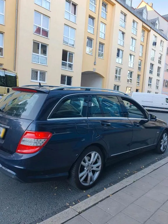 Mercedes-Benz C 200