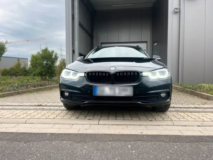 BMW 320