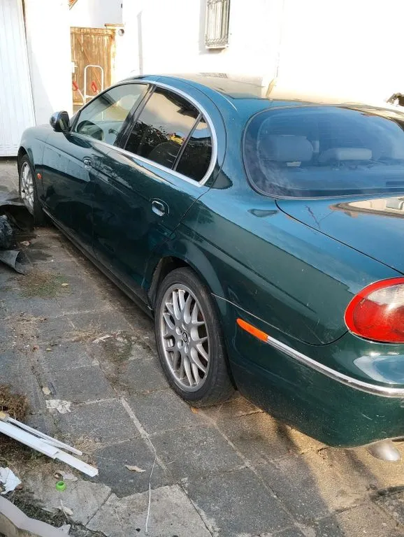 Jaguar S-Type