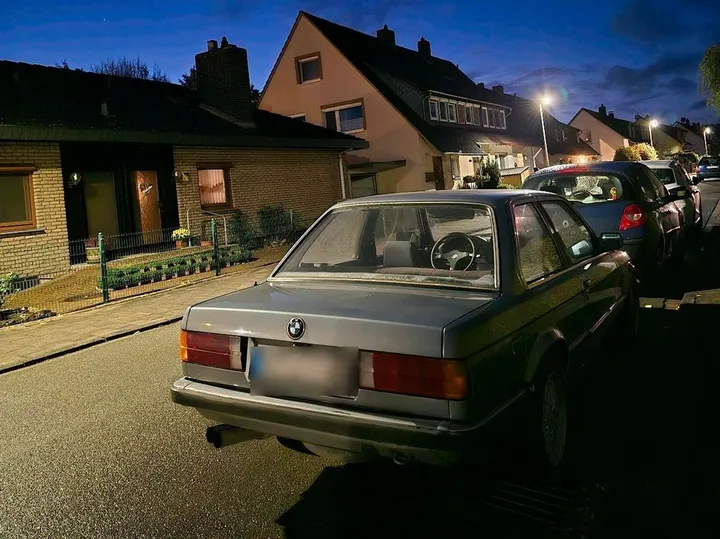 BMW 320