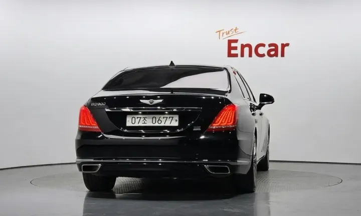 Genesis EQ900