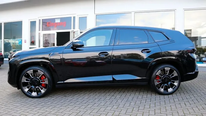 BMW XM