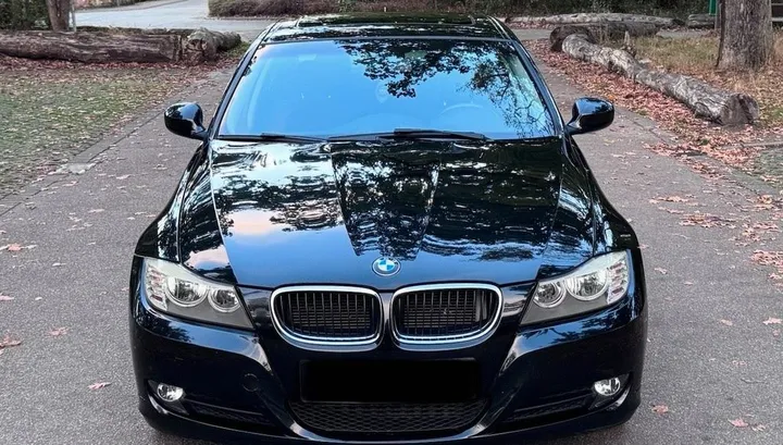 BMW 320