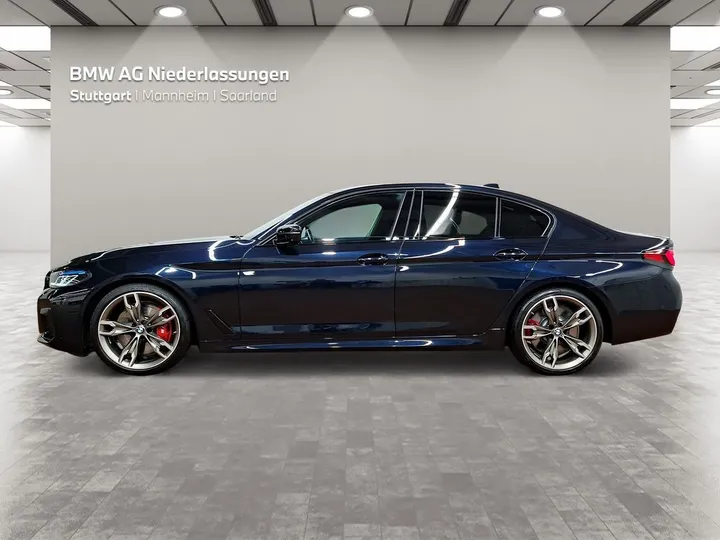 BMW M550