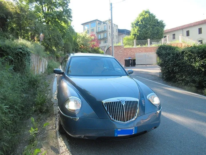 Lancia Thesis