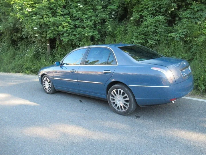 Lancia Thesis