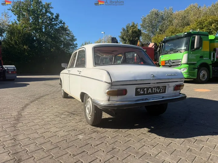 Peugeot 204