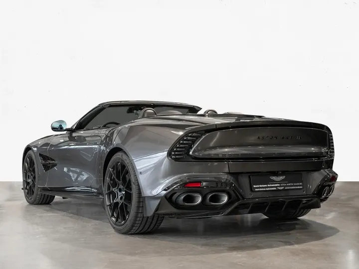 Aston Martin Vanquish
