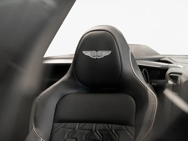 Aston Martin Vanquish