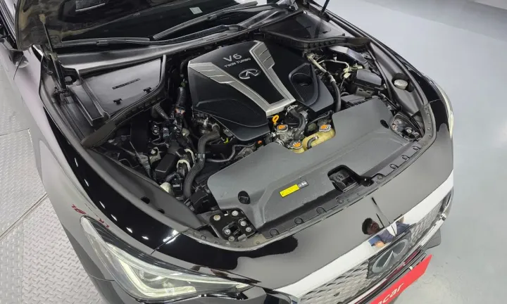 Infiniti Q60