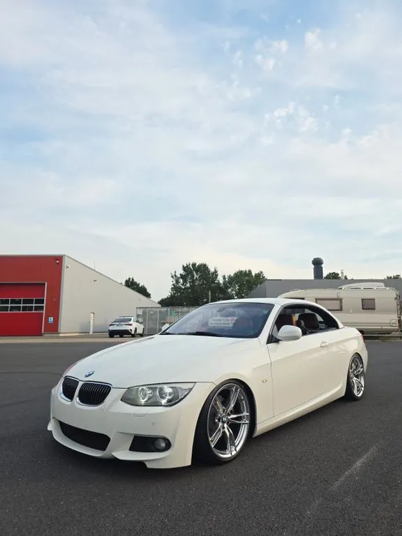 BMW 325