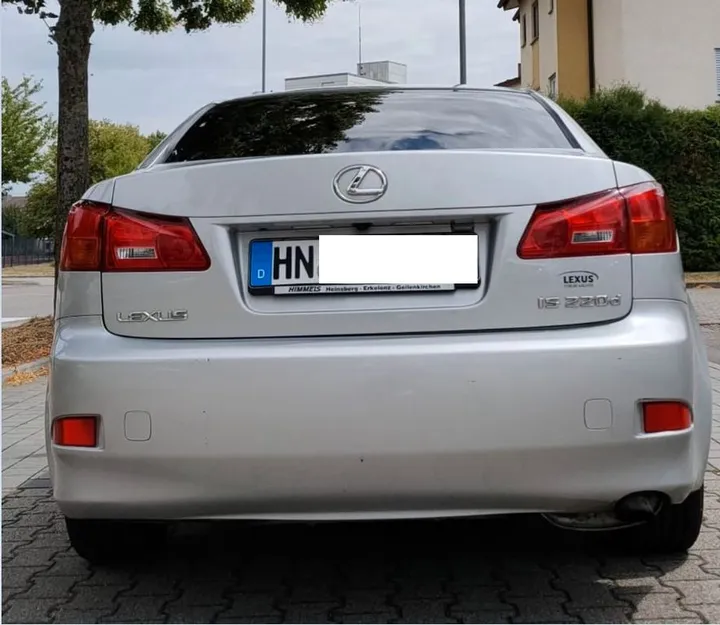 Lexus IS 220